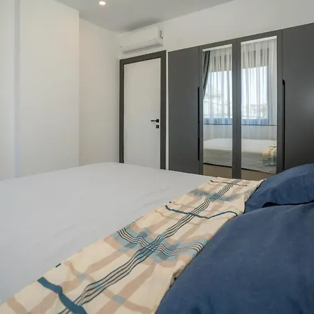 Apartment Summer Valley 1, Very Close To The Sea With Full Activities
